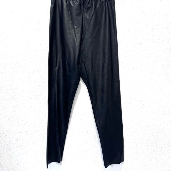 Lulu's high waisted Black Faux Leather Leggings Medium - Picture 4 of 7